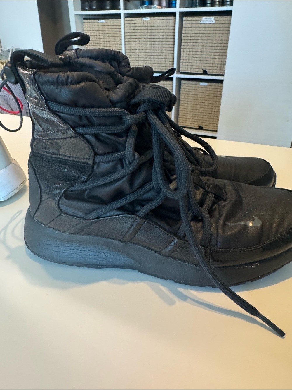 Nike Women's Black High-Top TANJUN Lace-Up Boots. Very cool look!